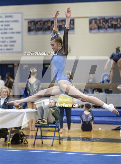 Thumbnail 2 in WIAA Badger Conference (Floor) photogallery.