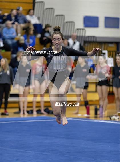 Thumbnail 1 in WIAA Badger Conference (Floor) photogallery.
