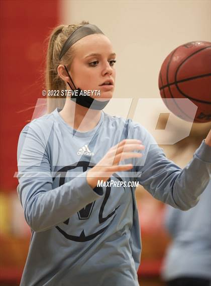Thumbnail 1 in Valor Christian @ Regis Jesuit photogallery.