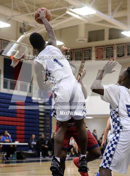 Thumbnail 2 in Eastlake vs Steele Canyon (East vs South Tournament) photogallery.