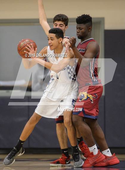 Thumbnail 2 in Eastlake vs Steele Canyon (East vs South Tournament) photogallery.