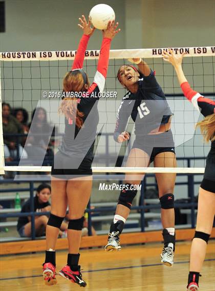 Thumbnail 3 in Bellaire @ Lamar photogallery.