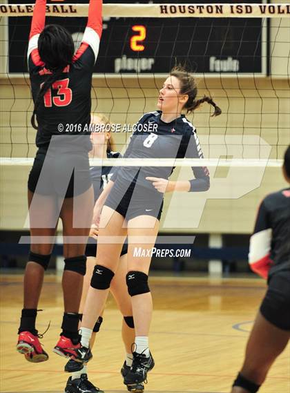 Thumbnail 2 in Bellaire @ Lamar photogallery.