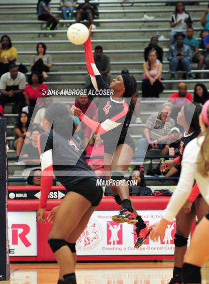 Thumbnail 3 in Bellaire @ Lamar photogallery.