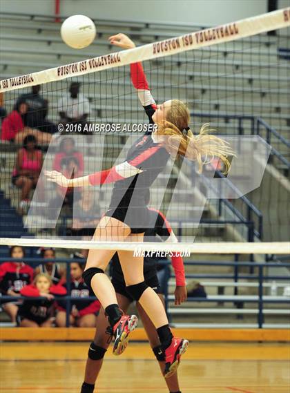 Thumbnail 2 in Bellaire @ Lamar photogallery.