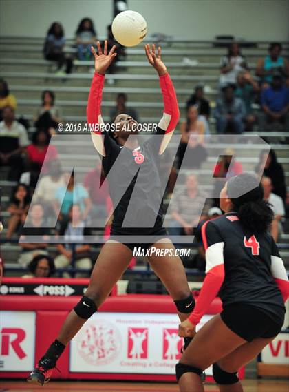 Thumbnail 2 in Bellaire @ Lamar photogallery.
