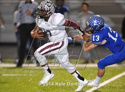 Thumbnail 2 in Gunter vs. Arp (UIL 3A Division 2 Region 2 Area) photogallery.