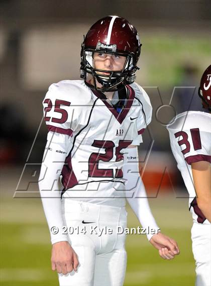 Thumbnail 2 in Gunter vs. Arp (UIL 3A Division 2 Region 2 Area) photogallery.