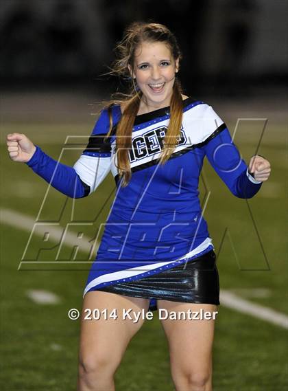 Thumbnail 1 in Gunter vs. Arp (UIL 3A Division 2 Region 2 Area) photogallery.