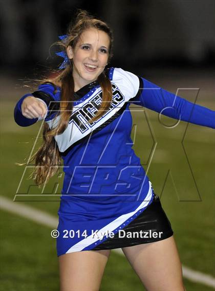 Thumbnail 2 in Gunter vs. Arp (UIL 3A Division 2 Region 2 Area) photogallery.
