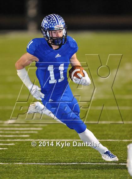 Thumbnail 2 in Gunter vs. Arp (UIL 3A Division 2 Region 2 Area) photogallery.