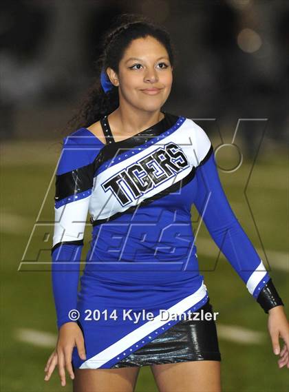 Thumbnail 1 in Gunter vs. Arp (UIL 3A Division 2 Region 2 Area) photogallery.