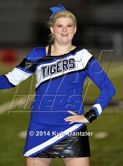 Thumbnail 1 in Gunter vs. Arp (UIL 3A Division 2 Region 2 Area) photogallery.