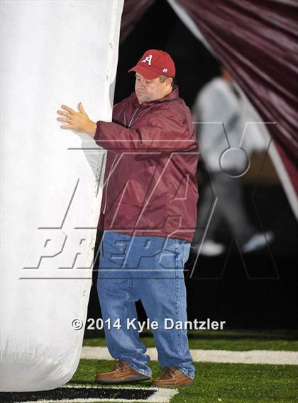 Thumbnail 3 in Gunter vs. Arp (UIL 3A Division 2 Region 2 Area) photogallery.