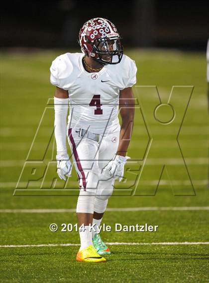 Thumbnail 2 in Gunter vs. Arp (UIL 3A Division 2 Region 2 Area) photogallery.