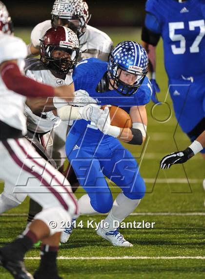 Thumbnail 3 in Gunter vs. Arp (UIL 3A Division 2 Region 2 Area) photogallery.