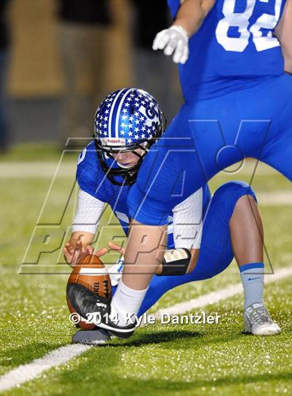 Thumbnail 1 in Gunter vs. Arp (UIL 3A Division 2 Region 2 Area) photogallery.