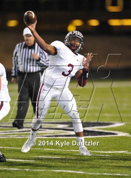 Thumbnail 3 in Gunter vs. Arp (UIL 3A Division 2 Region 2 Area) photogallery.
