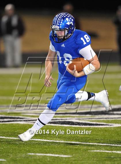 Thumbnail 1 in Gunter vs. Arp (UIL 3A Division 2 Region 2 Area) photogallery.