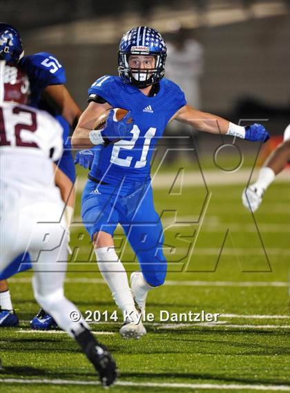 Thumbnail 3 in Gunter vs. Arp (UIL 3A Division 2 Region 2 Area) photogallery.