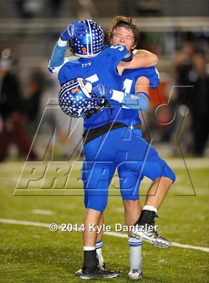 Thumbnail 3 in Gunter vs. Arp (UIL 3A Division 2 Region 2 Area) photogallery.