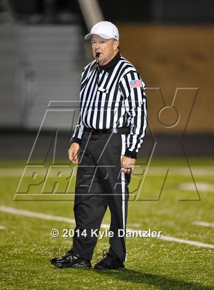 Thumbnail 1 in Gunter vs. Arp (UIL 3A Division 2 Region 2 Area) photogallery.