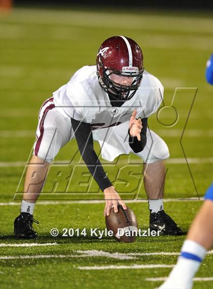 Thumbnail 3 in Gunter vs. Arp (UIL 3A Division 2 Region 2 Area) photogallery.