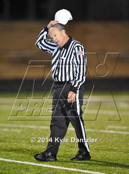Thumbnail 2 in Gunter vs. Arp (UIL 3A Division 2 Region 2 Area) photogallery.