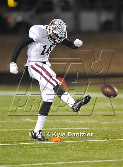 Thumbnail 2 in Gunter vs. Arp (UIL 3A Division 2 Region 2 Area) photogallery.