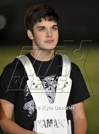 Thumbnail 2 in Gunter vs. Arp (UIL 3A Division 2 Region 2 Area) photogallery.