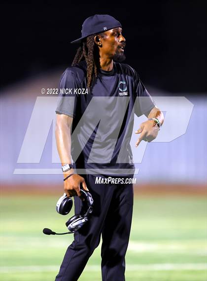 Thumbnail 1 in Lynwood vs. Cabrillo photogallery.
