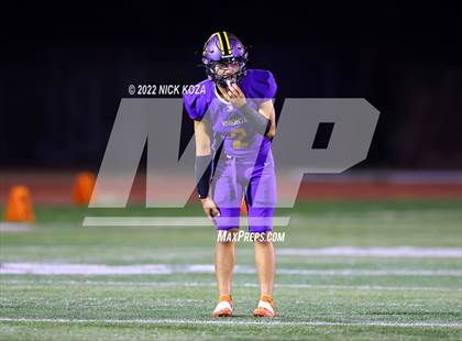 Thumbnail 2 in Lynwood vs. Cabrillo photogallery.