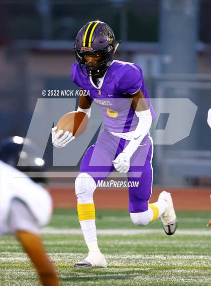 Thumbnail 2 in Lynwood vs. Cabrillo photogallery.