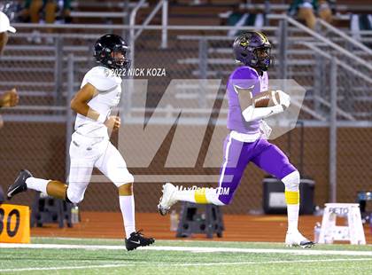 Thumbnail 3 in Lynwood vs. Cabrillo photogallery.