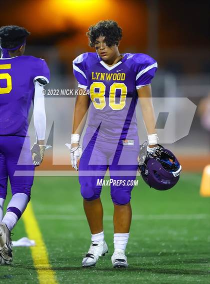 Thumbnail 2 in Lynwood vs. Cabrillo photogallery.