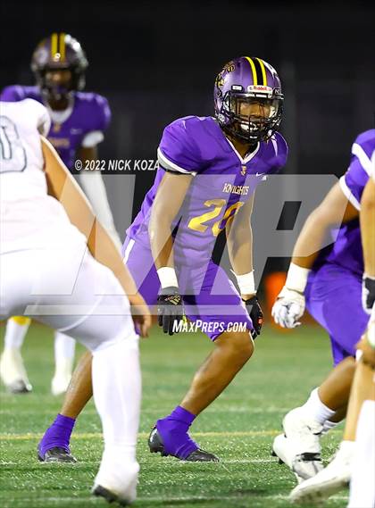 Thumbnail 3 in Lynwood vs. Cabrillo photogallery.