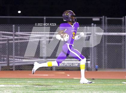 Thumbnail 2 in Lynwood vs. Cabrillo photogallery.