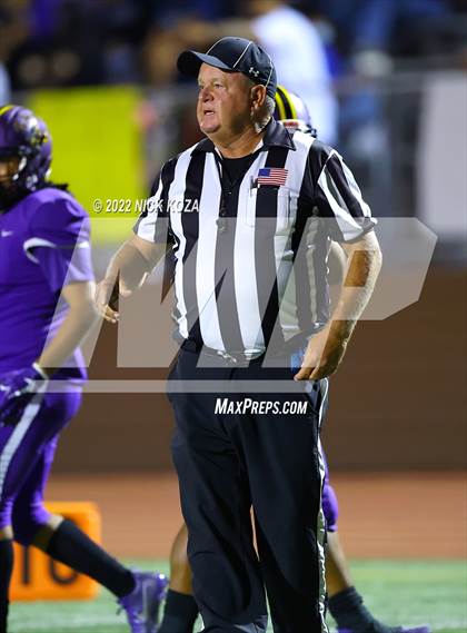 Thumbnail 3 in Lynwood vs. Cabrillo photogallery.