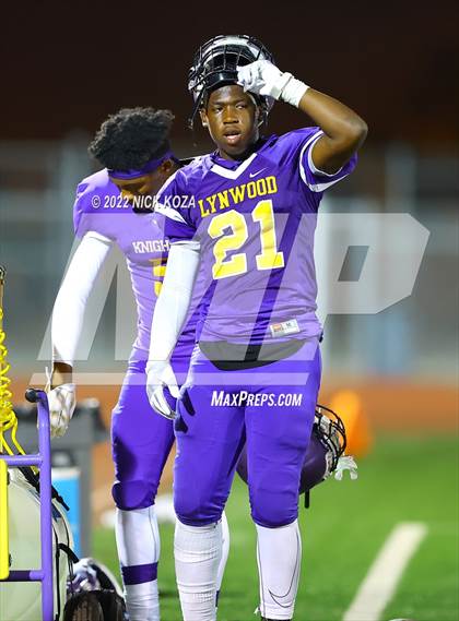 Thumbnail 2 in Lynwood vs. Cabrillo photogallery.