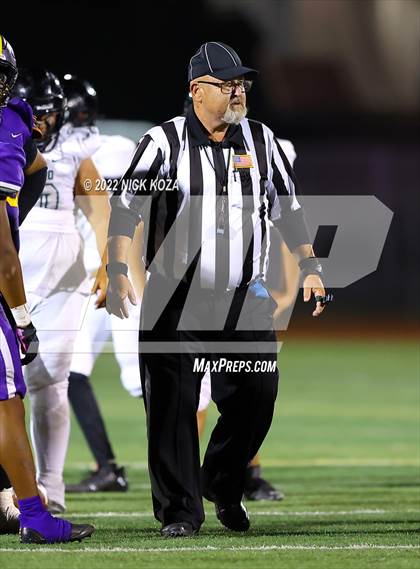 Thumbnail 2 in Lynwood vs. Cabrillo photogallery.