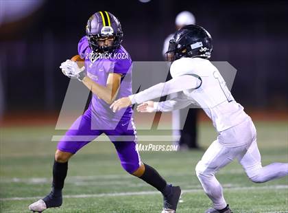 Thumbnail 1 in Lynwood vs. Cabrillo photogallery.