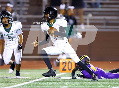 Thumbnail 2 in Lynwood vs. Cabrillo photogallery.