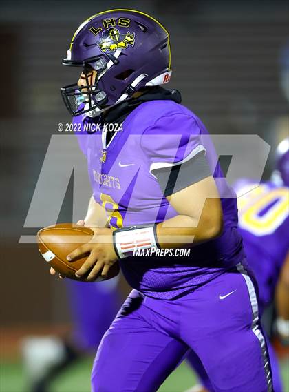 Thumbnail 2 in Lynwood vs. Cabrillo photogallery.