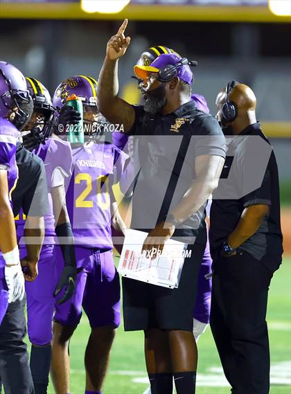 Thumbnail 2 in Lynwood vs. Cabrillo photogallery.