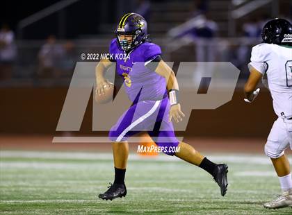 Thumbnail 2 in Lynwood vs. Cabrillo photogallery.