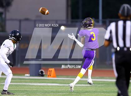 Thumbnail 3 in Lynwood vs. Cabrillo photogallery.