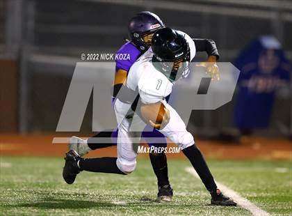 Thumbnail 2 in Lynwood vs. Cabrillo photogallery.