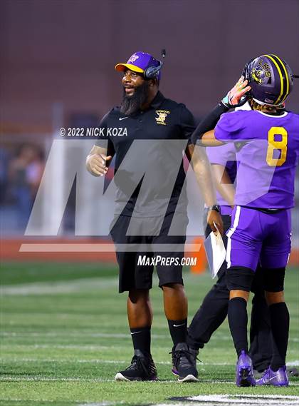 Thumbnail 2 in Lynwood vs. Cabrillo photogallery.