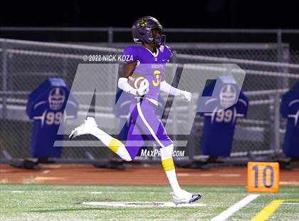 Thumbnail 3 in Lynwood vs. Cabrillo photogallery.