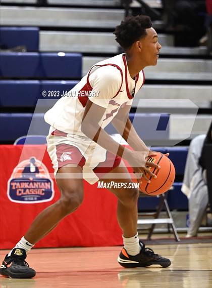 Thumbnail 3 in St. Pius X-St. Matthias Academy vs. Coronado (Tarkanian Classic) photogallery.